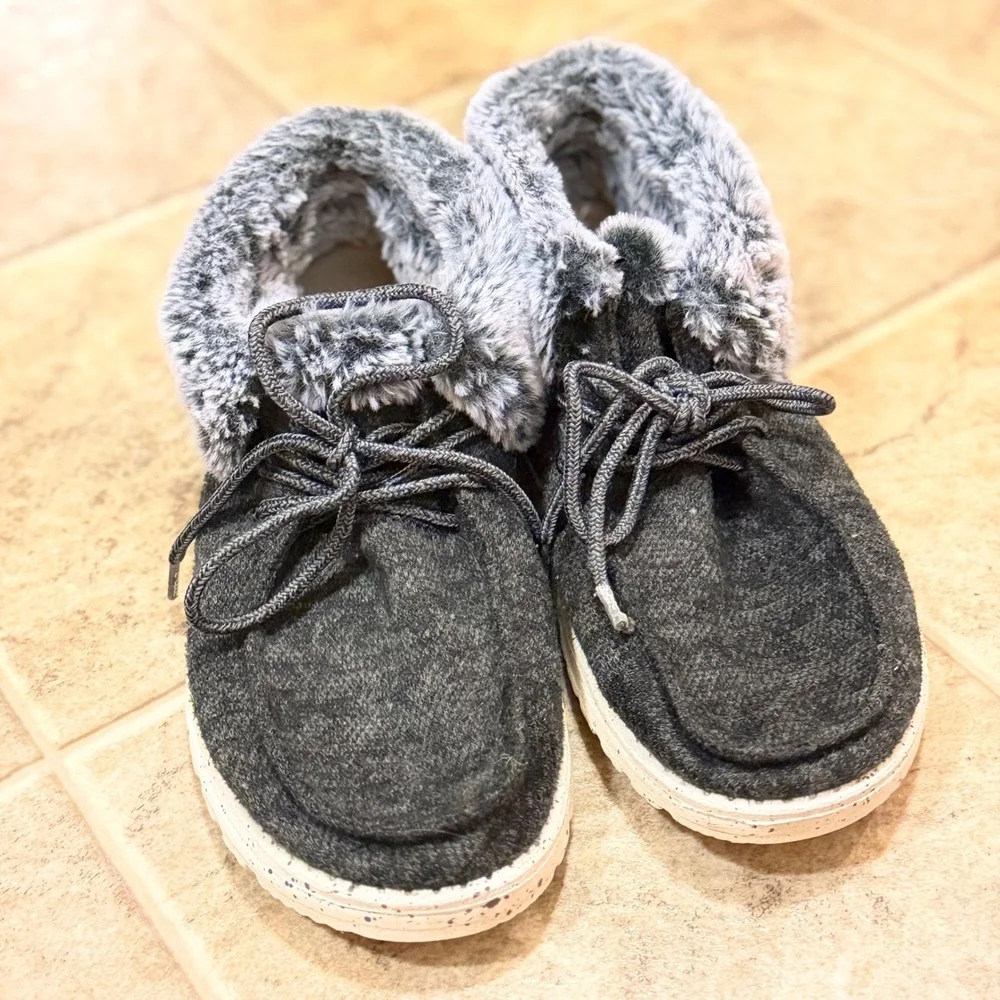 Hey Dude Britt Black Wool Faux Fur Lined Loafers Womens Size 8 121774900